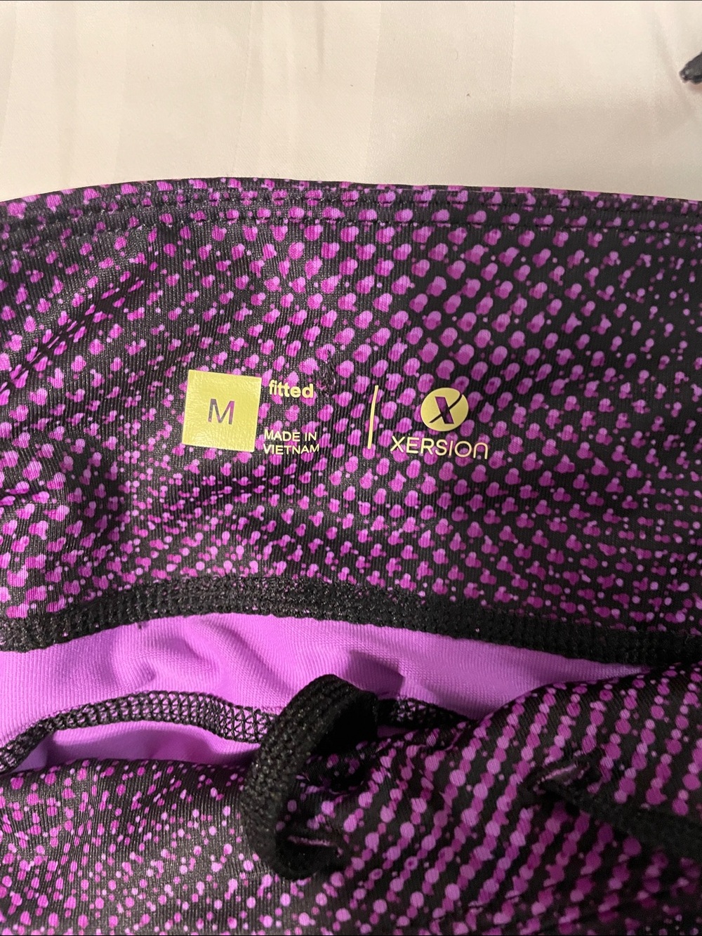 Xersion Purple Patterned Women’s Leggings with Drawstring - Picture 2 of 4